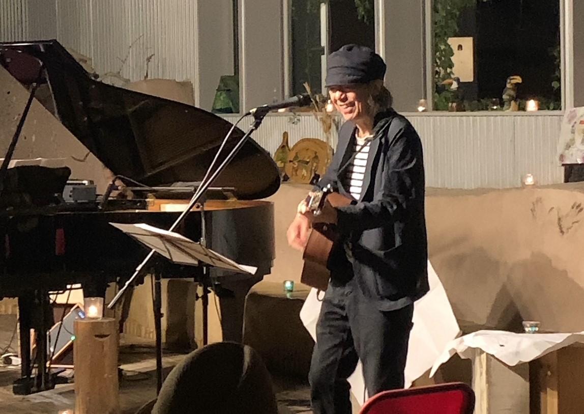 アルバムスライド画像10 画像が拡大されます