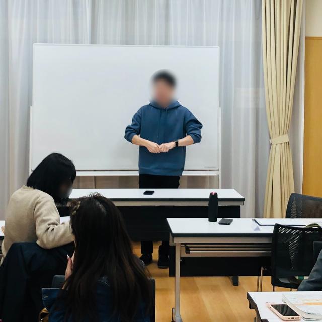 新小岩日本語教室「華やか」のロゴ